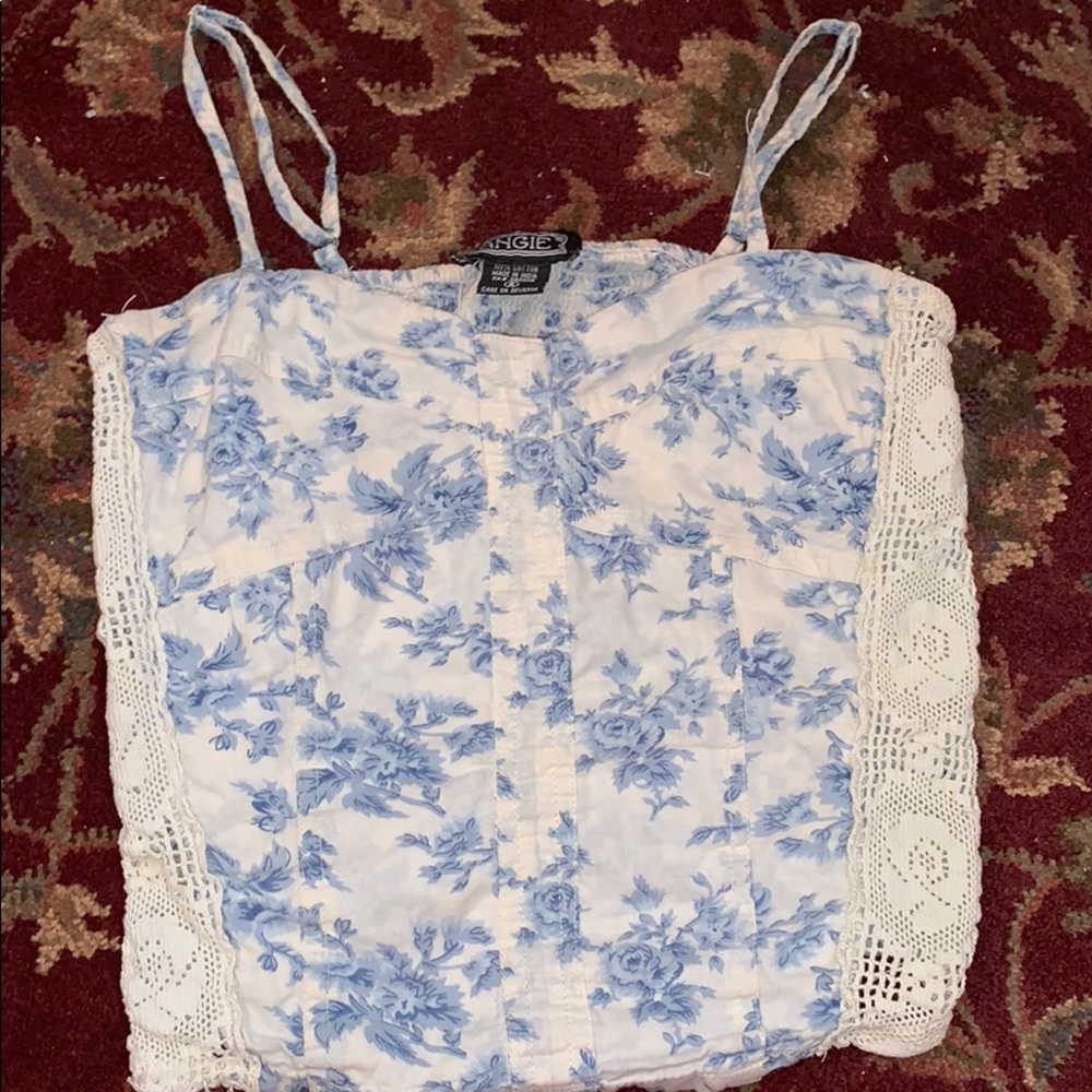 Cute summer look crop top